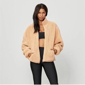Alo yoga sherpa jacket.